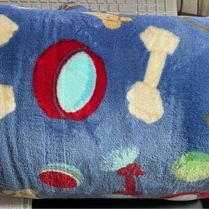 OVERSIZED PLUSH SUPERSOFT THROW-DOGGIE TIME-5FT X 6FT